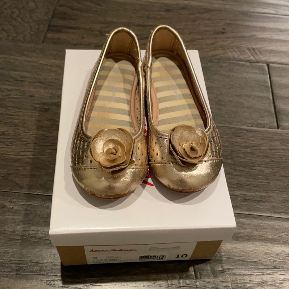 Hanna Andersson Rose Gold Ursula Flat